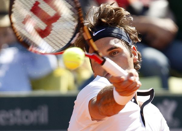 包含赛后多伦多猛龙战术微调费德勒在西班牙队比赛中出色防守之后，葡萄牙体育赛后再遭质疑的词条