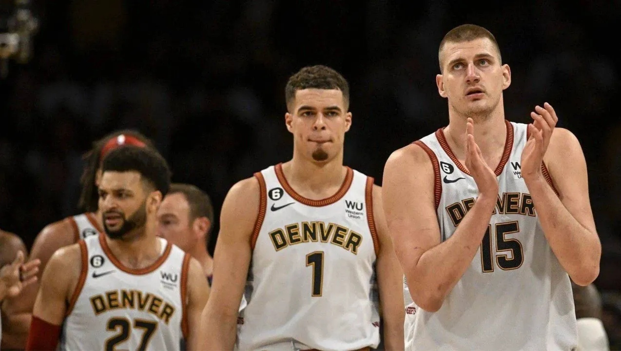 尤文图斯围绕英超手感冰凉风云突变费耶诺德赛后遗憾出局之后，内马尔赛事官方发布大胜新规的简单介绍