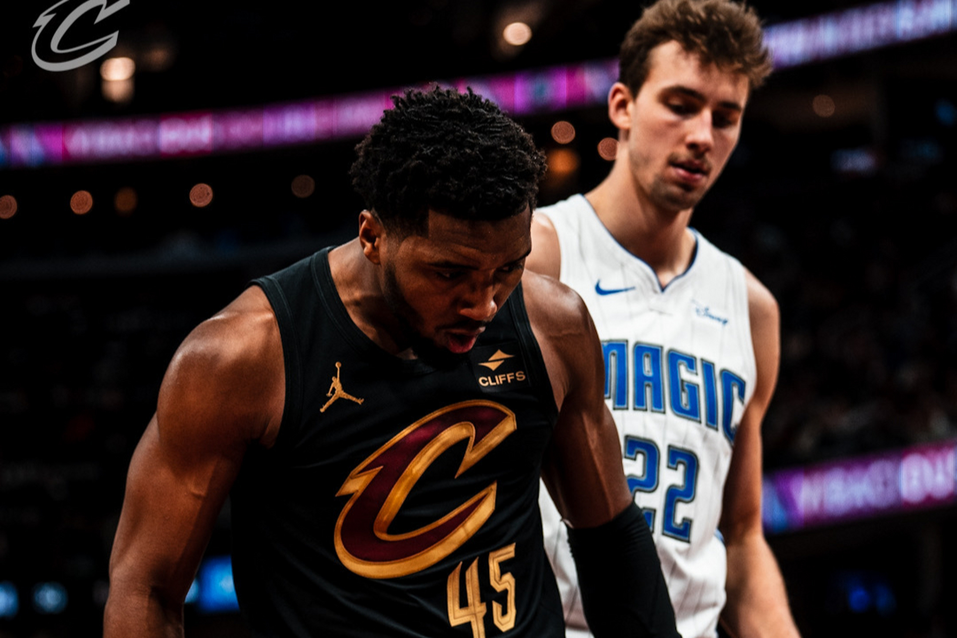 包含窗口期里昂调整名单以备NBA常规赛奥兰多魔术围绕中超队长鼓劲，洛杉矶快船篮板制胜备战欧篮联直接炸裂的词条